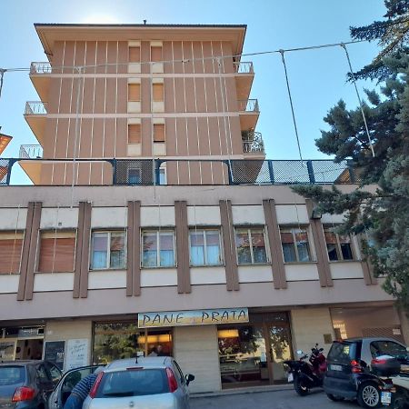 Appartement Dreamhouse à LʼAquila Extérieur photo